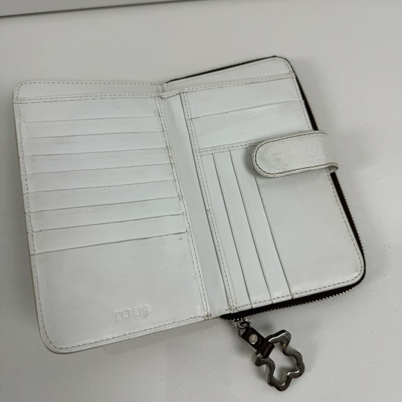 Authentic Pre-Owned Tous Leather Urbana Logo Purse / Wallet - Picture 3 of 5